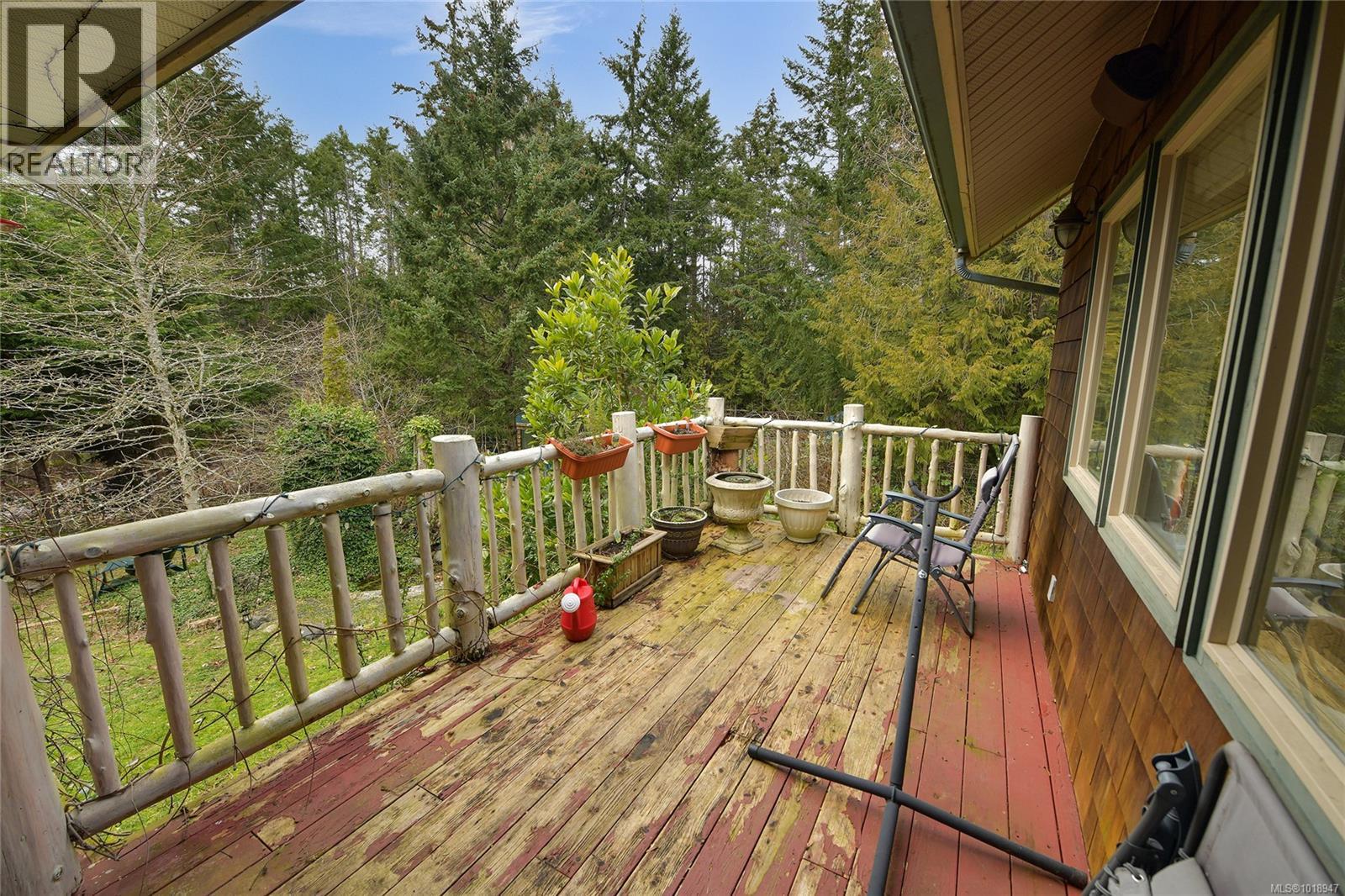 300 BONSAI Pl, Qualicum Beach