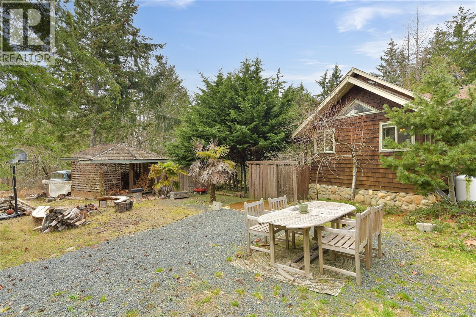 300 BONSAI Pl, Qualicum Beach
