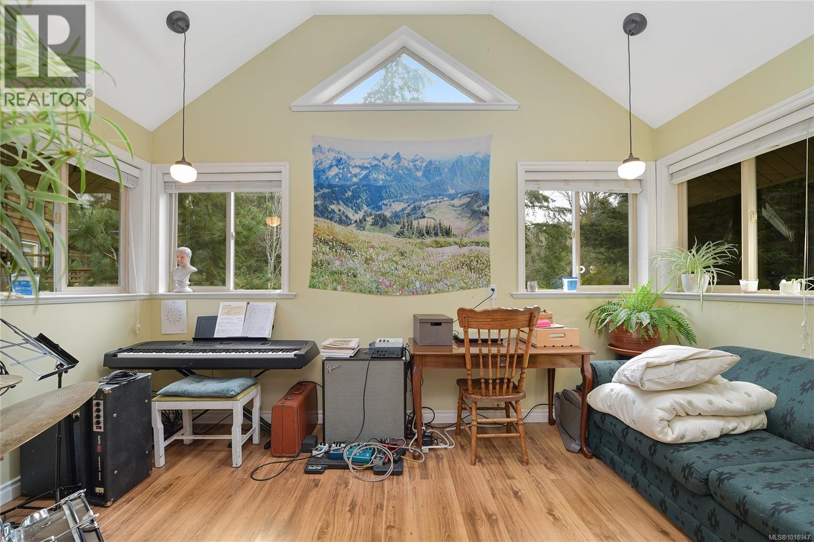 300 BONSAI Pl, Qualicum Beach