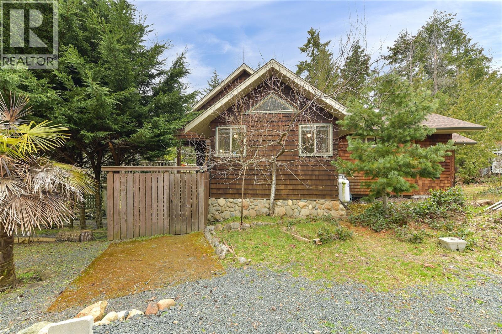 300 BONSAI Pl, Qualicum Beach