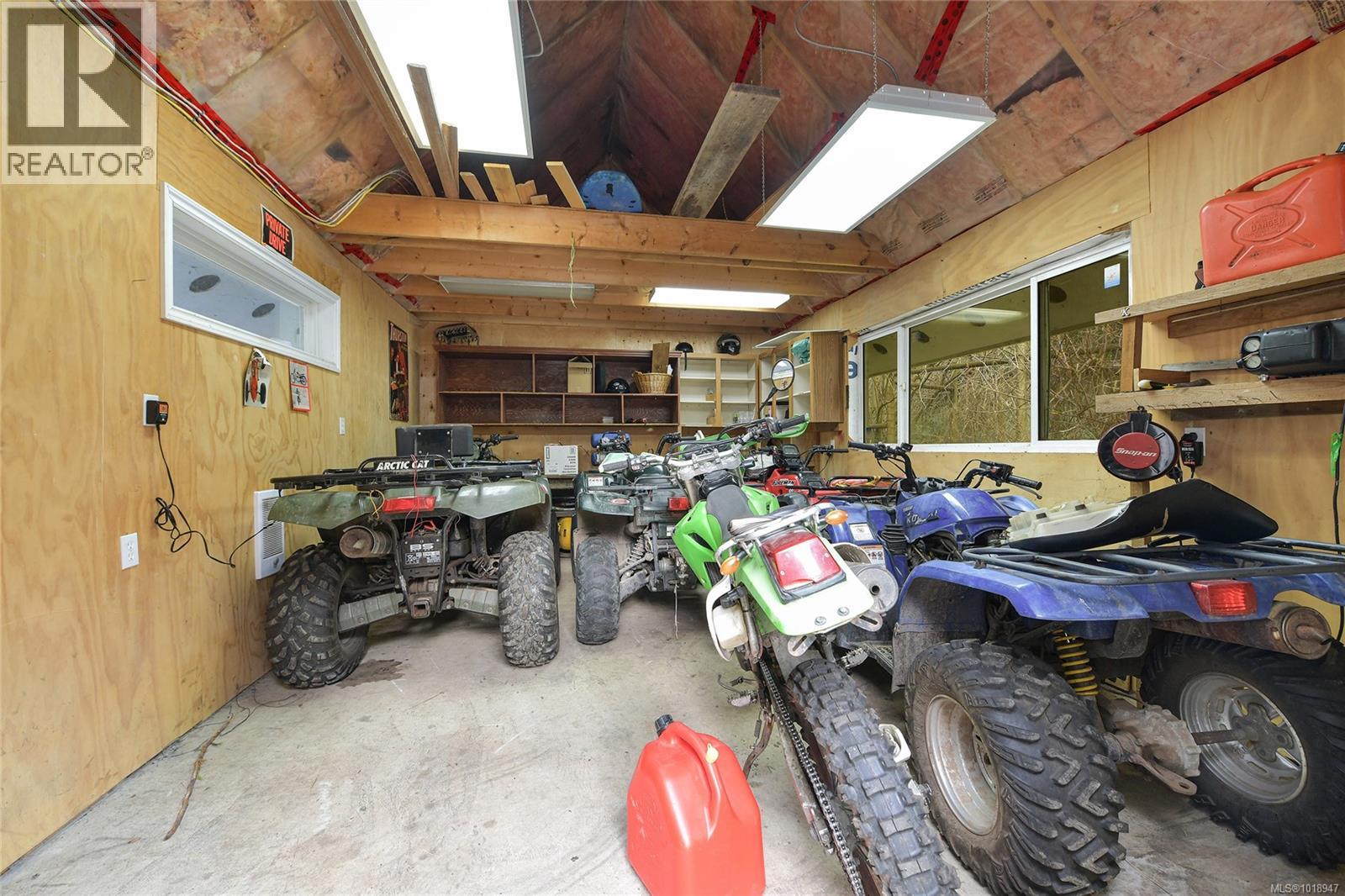 300 BONSAI Pl, Qualicum Beach