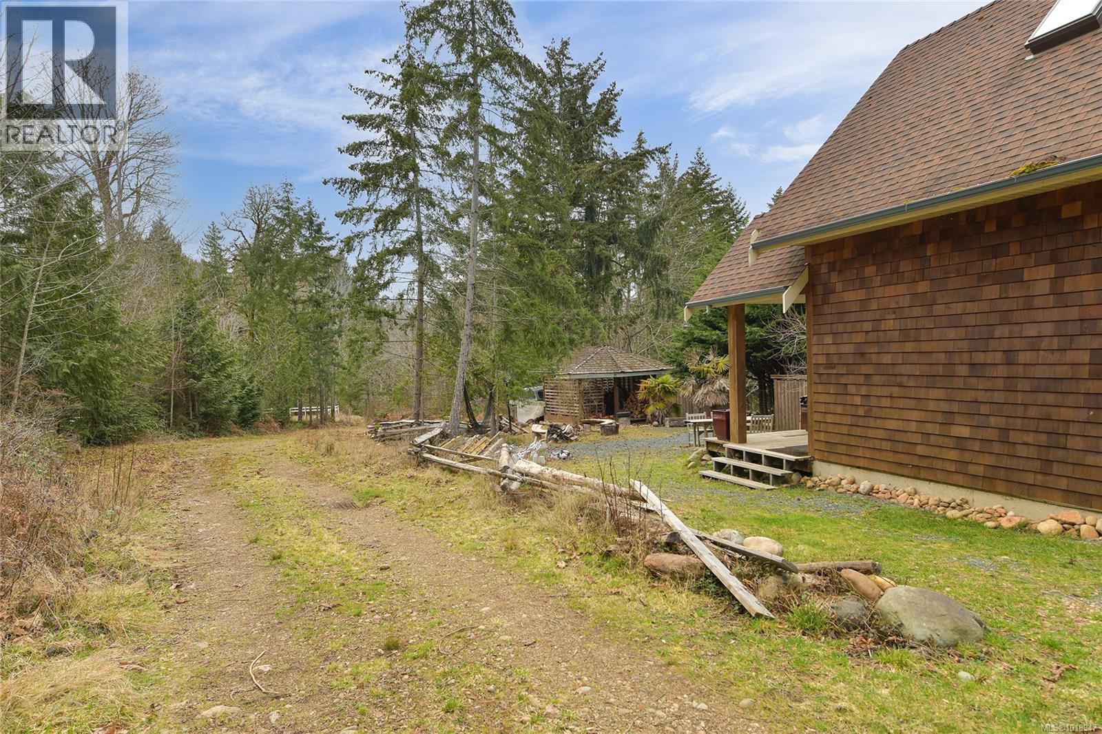 300 BONSAI Pl, Qualicum Beach