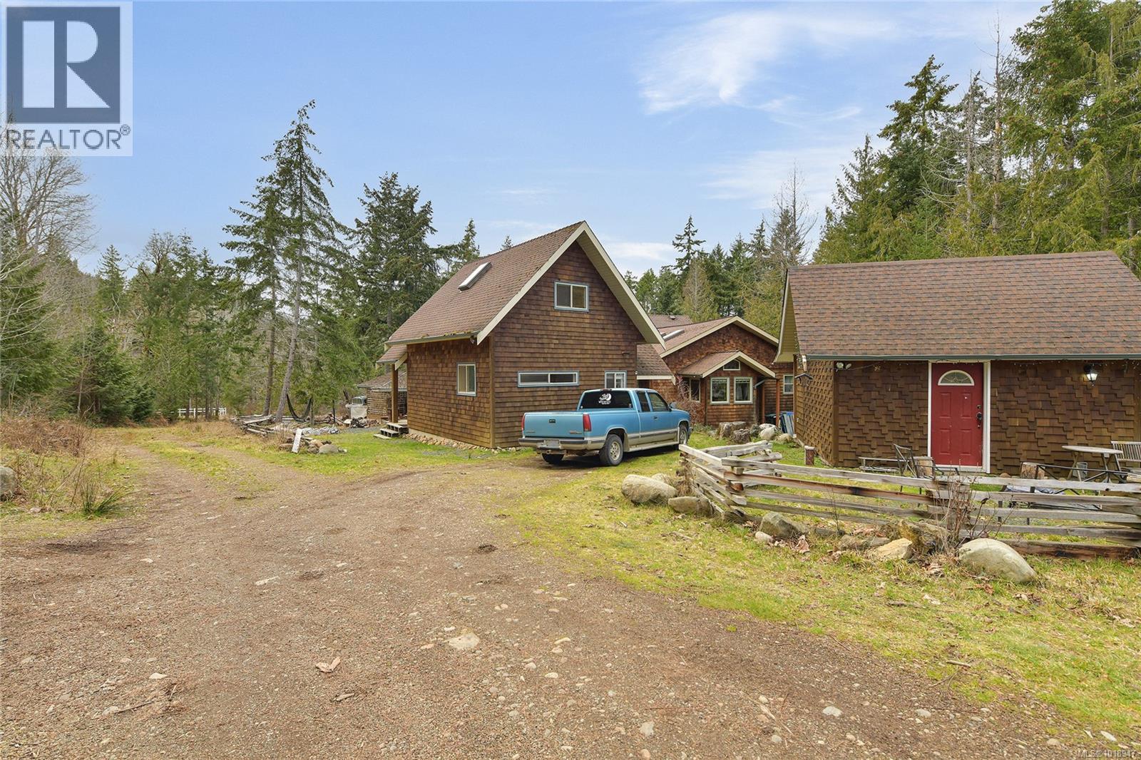 300 BONSAI Pl, Qualicum Beach