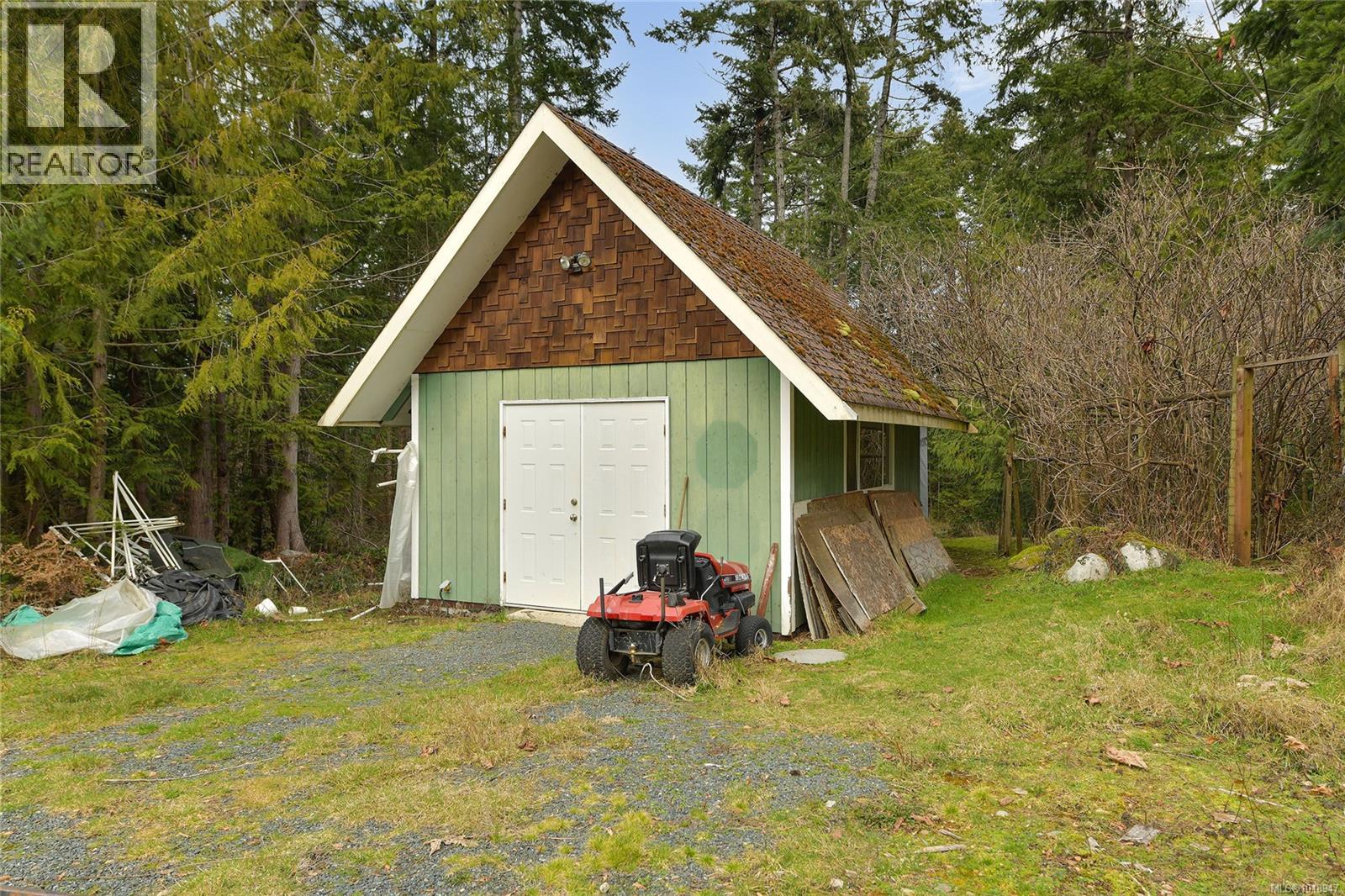 300 BONSAI Pl, Qualicum Beach