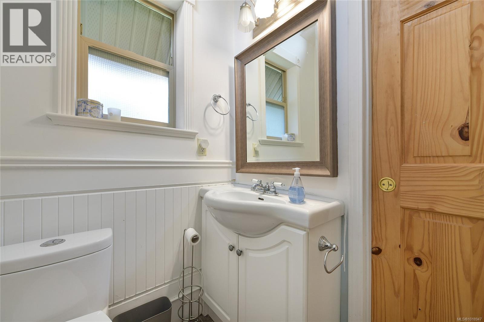 300 BONSAI Pl, Qualicum Beach