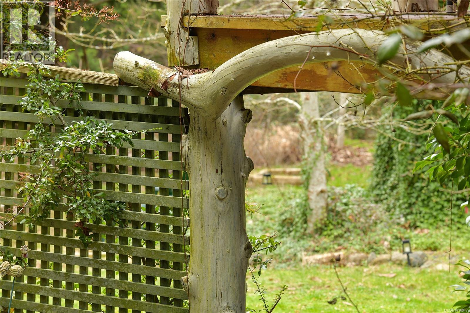 300 BONSAI Pl, Qualicum Beach