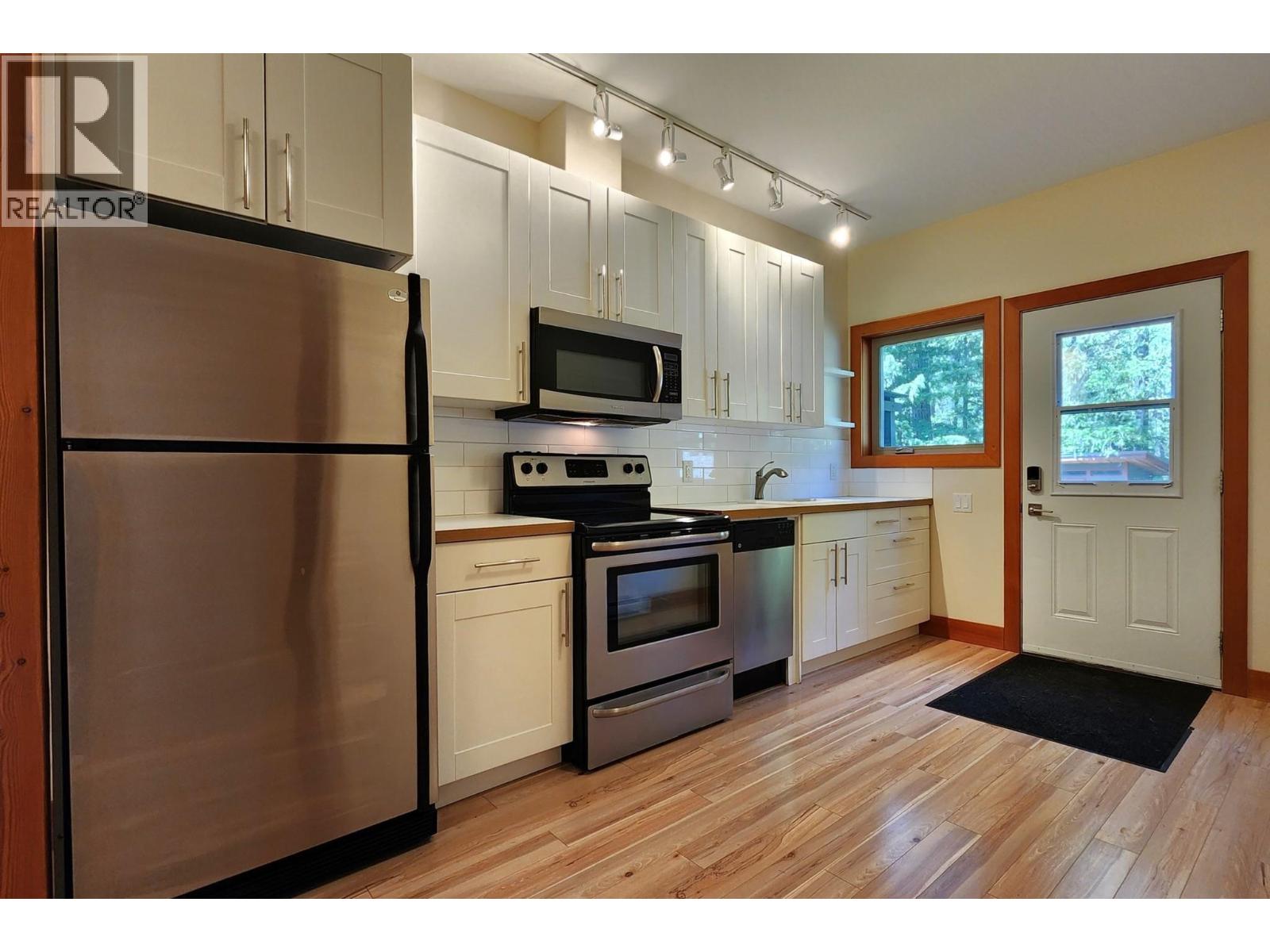 7457 DOGWOOD STREET, Pemberton