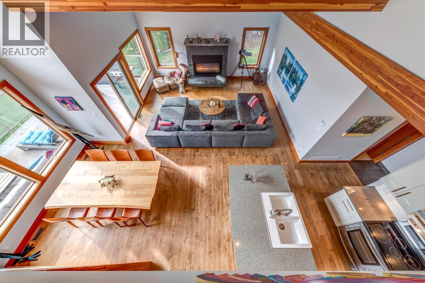 7457 DOGWOOD STREET, Pemberton