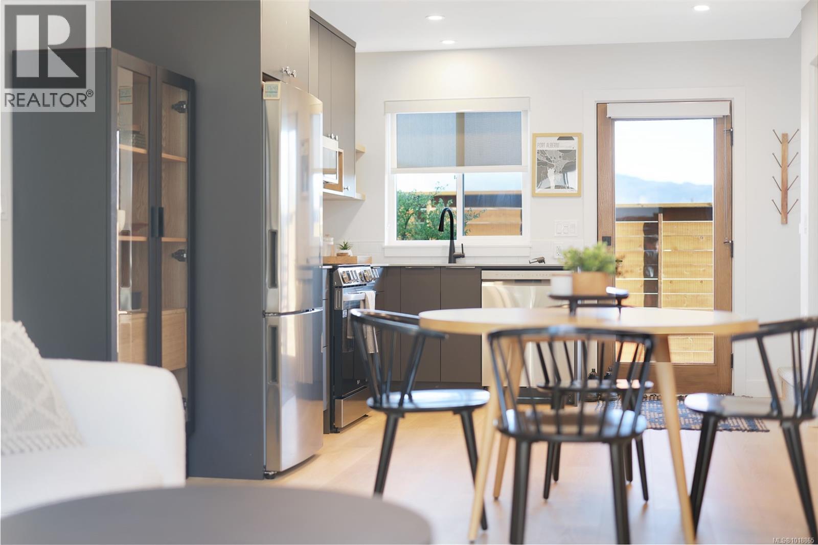 2 2846 4th Ave, Port Alberni