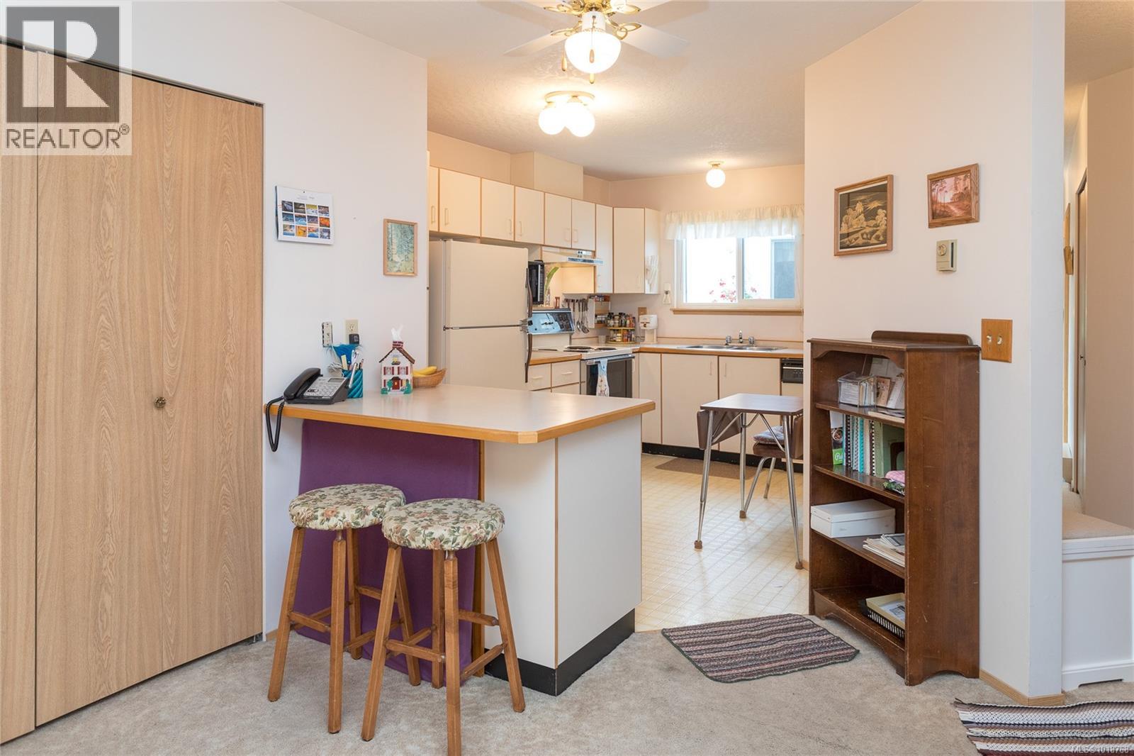 7 4125 Interurban Road, Saanich