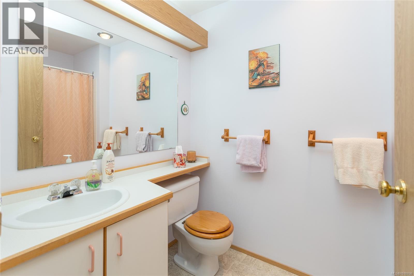 7 4125 Interurban Road, Saanich