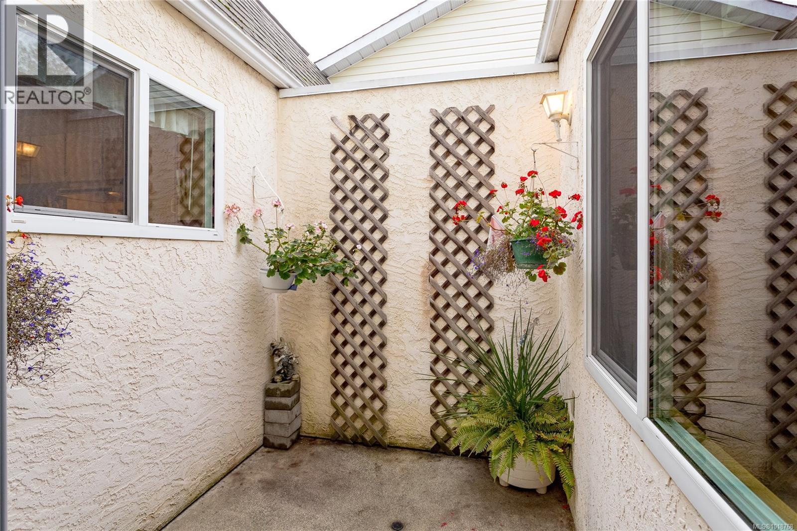 7 4125 Interurban Road, Saanich