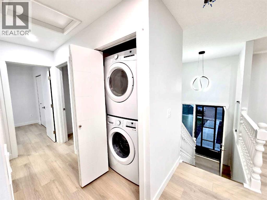 Single Family House Bi-level for Sale in  Whiteview Close NE Whitehorn Calgary 