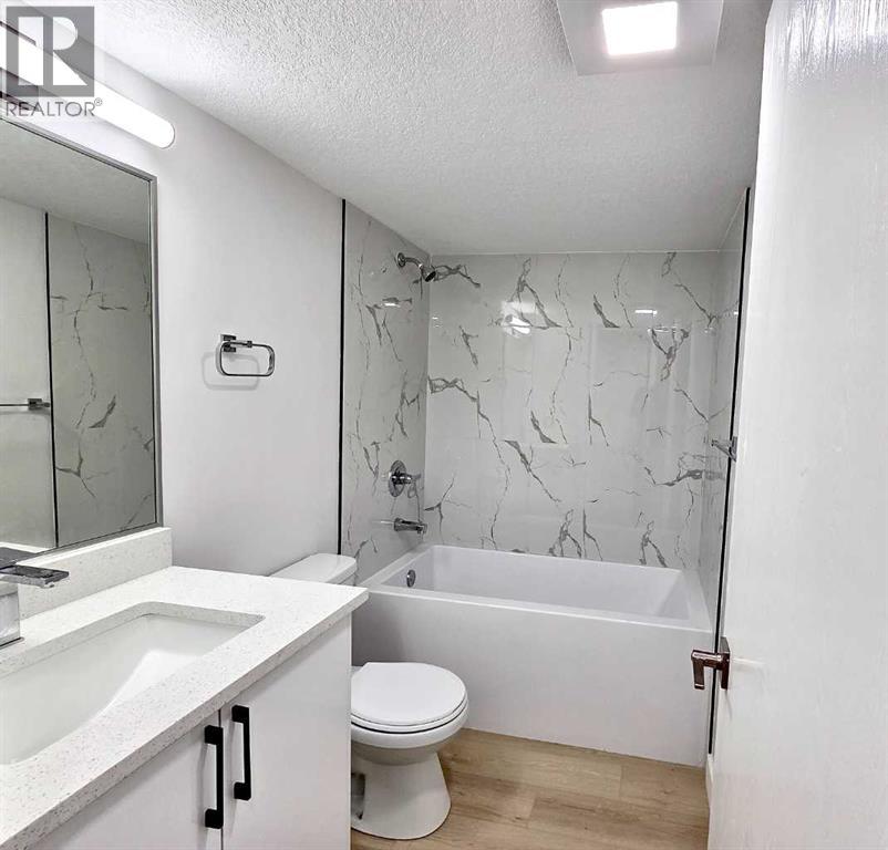 Single Family House Bi-level for Sale in  Whiteview Close NE Whitehorn Calgary 