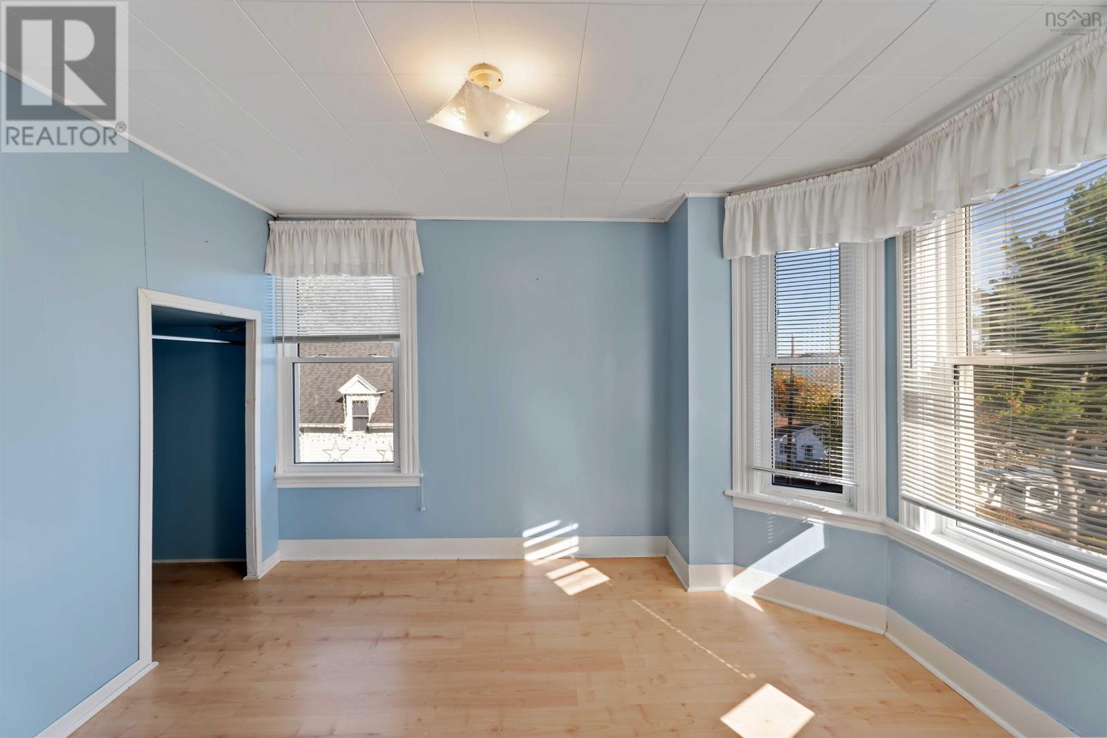 Property 21 of 50 of 191 Second Avenue