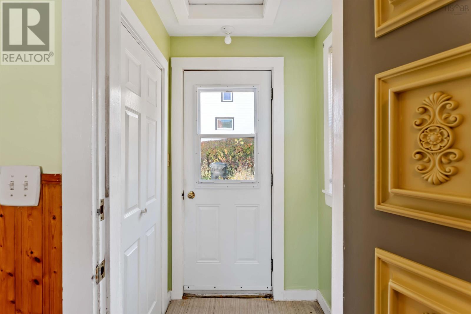 Property 27 of 50 of 191 Second Avenue