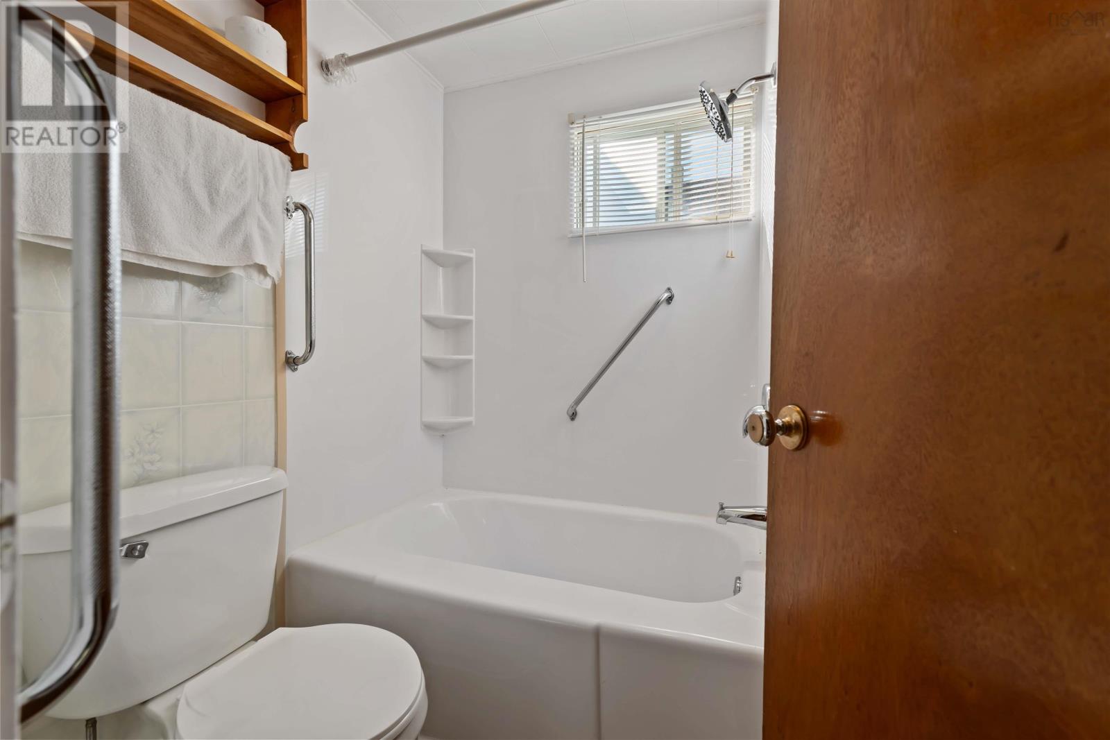 Property 37 of 50 of 191 Second Avenue