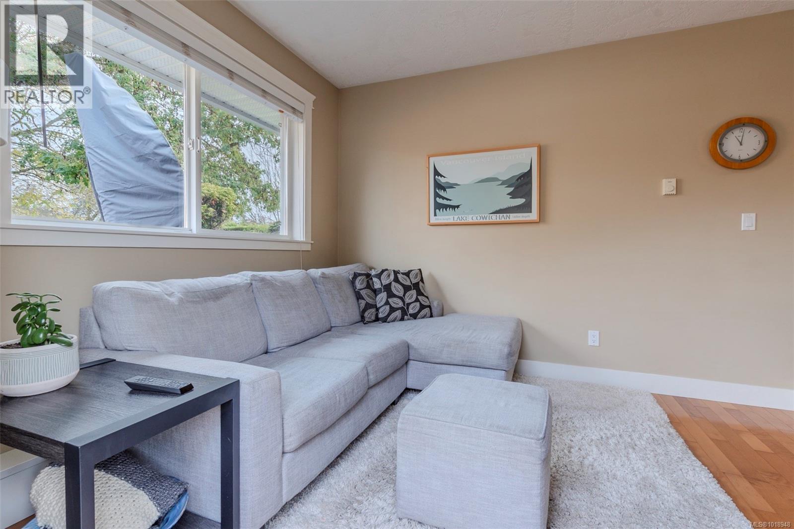 2535 Larkspur Dr, Duncan