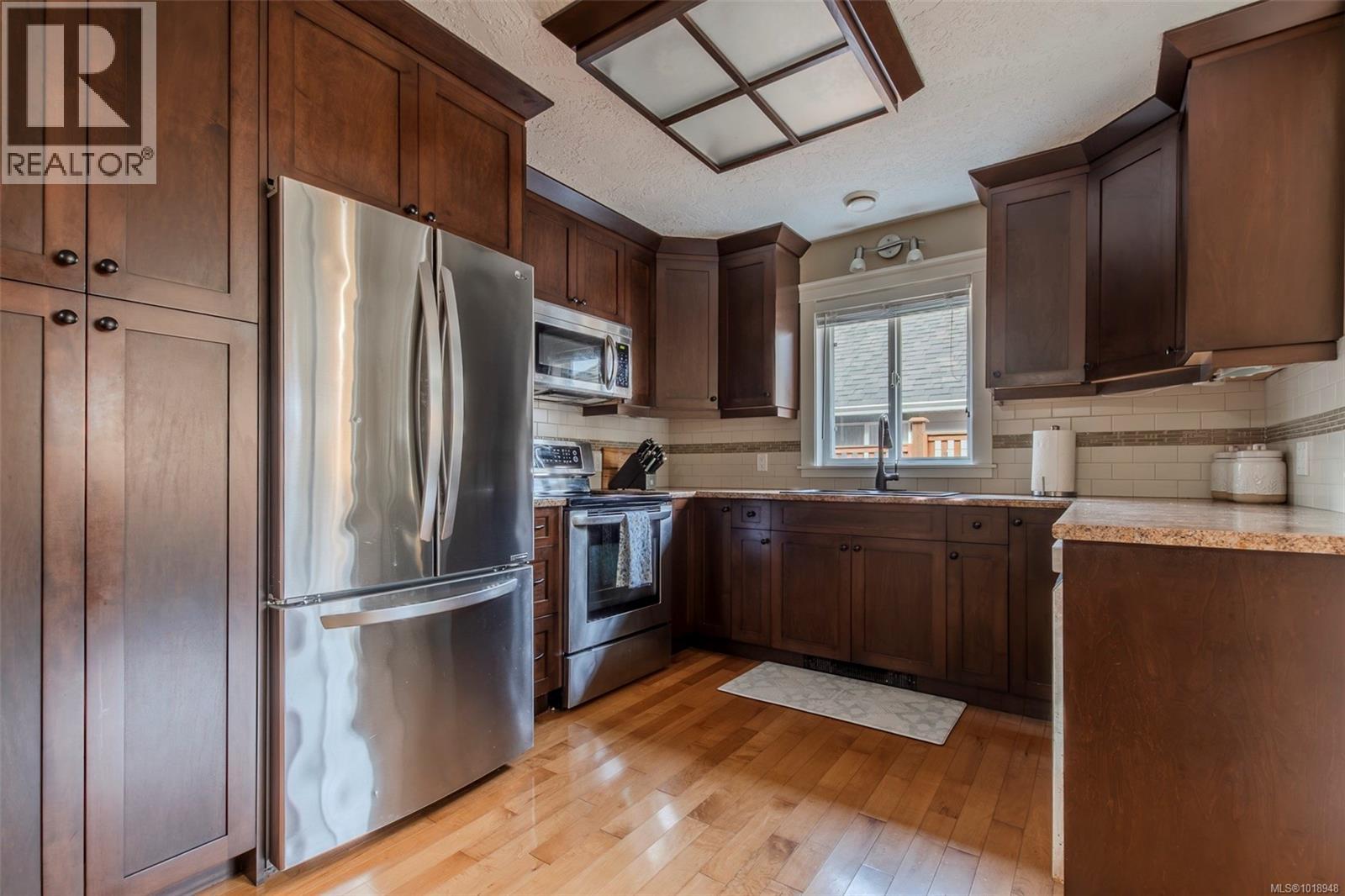 2535 Larkspur Dr, Duncan