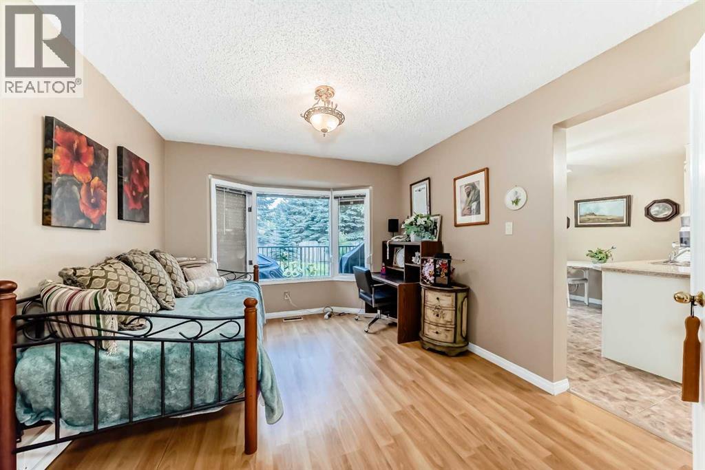 Single Family House for Sale in  Woodbine Boulevard SW Woodbine Calgary 