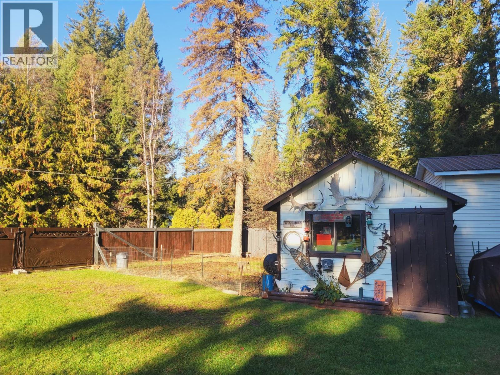 349 DUTCH LAKE Road, Clearwater