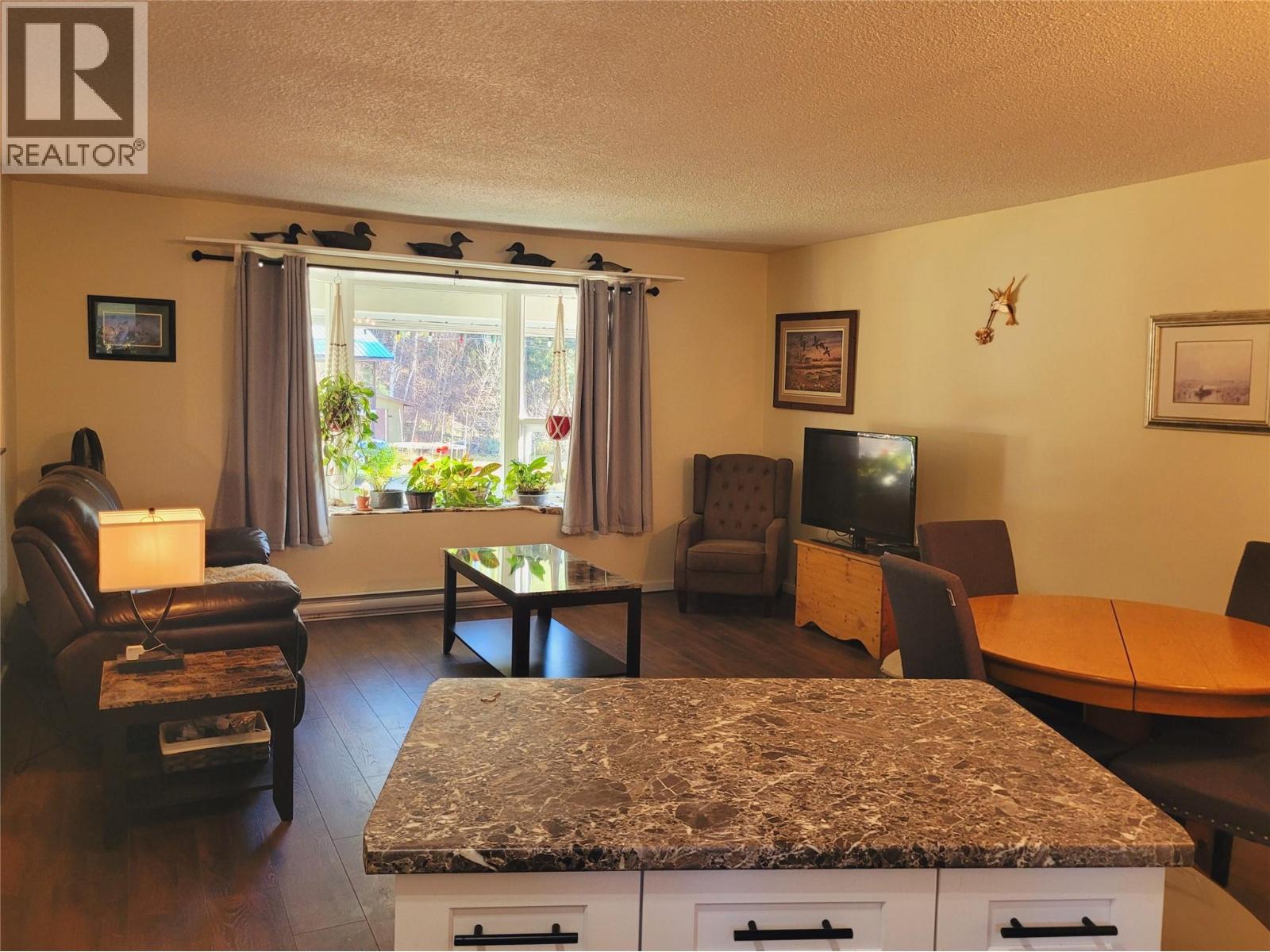 349 DUTCH LAKE Road, Clearwater