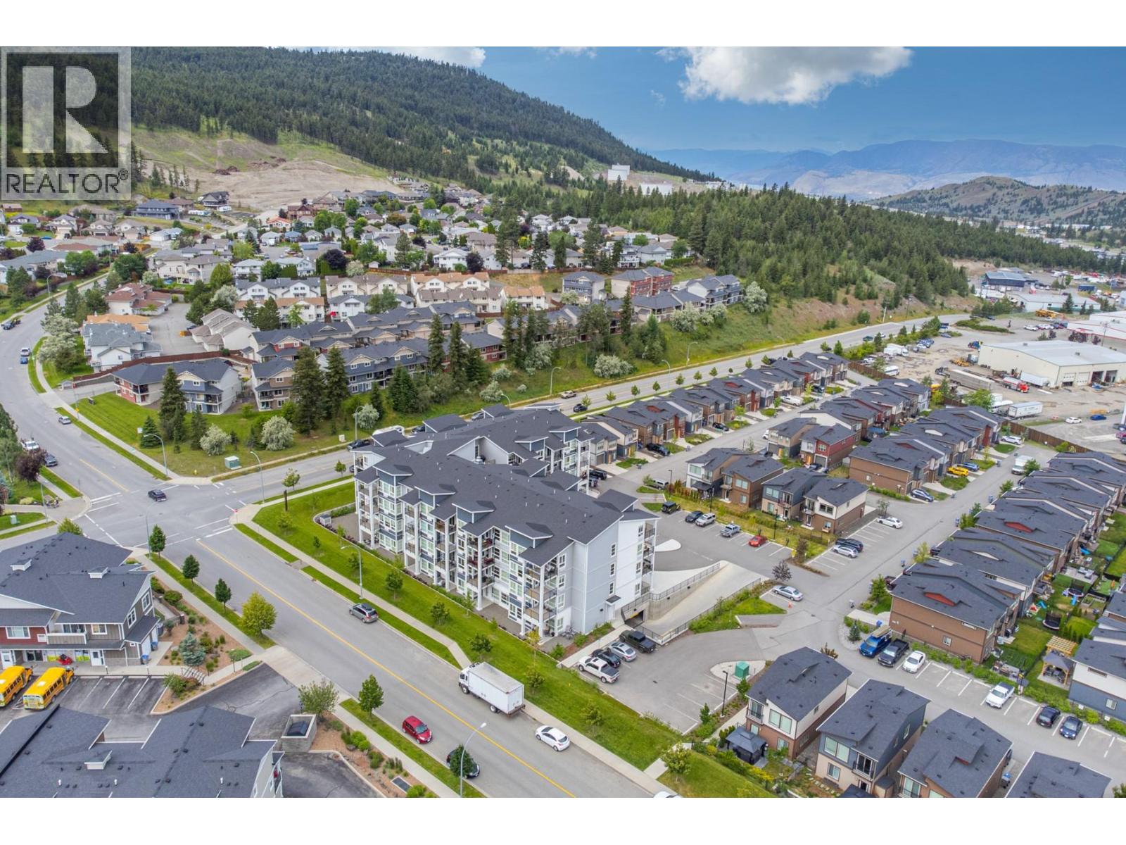 #309 1880 HUGH ALLAN DRIVE - 52