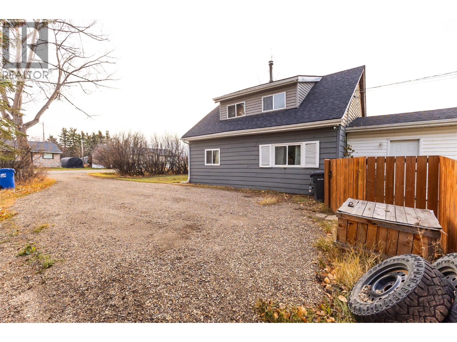 4912 47 Avenue, Pouce Coupe