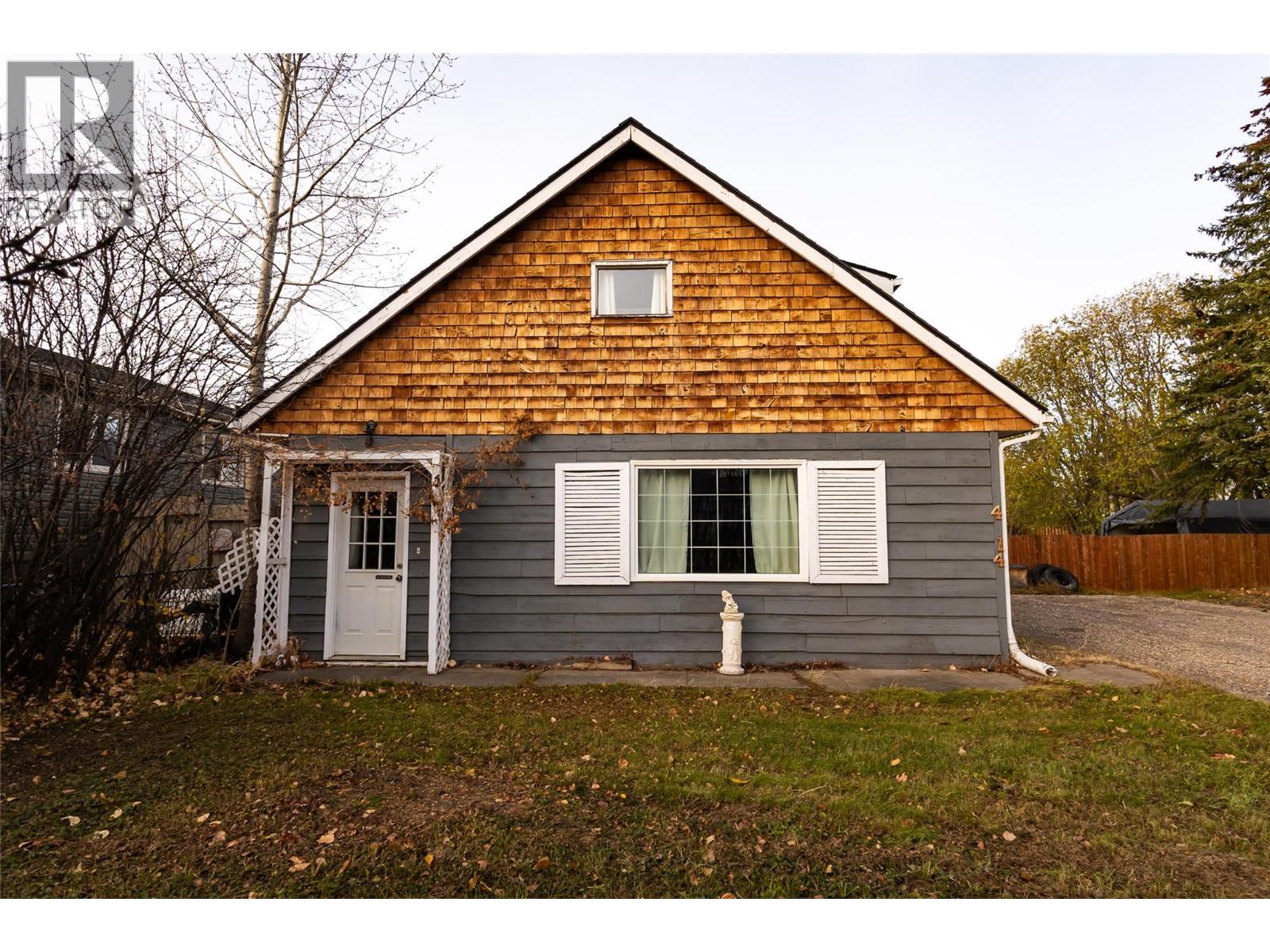 4912 47 Avenue, Pouce Coupe