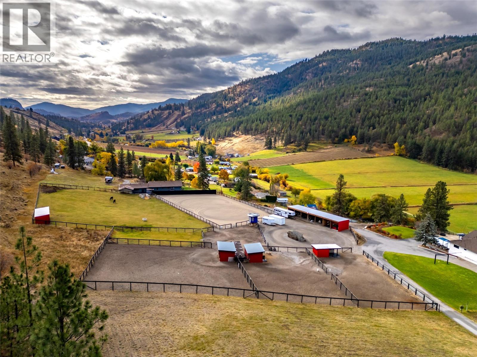 21815 Garnet Valley Road, Summerland