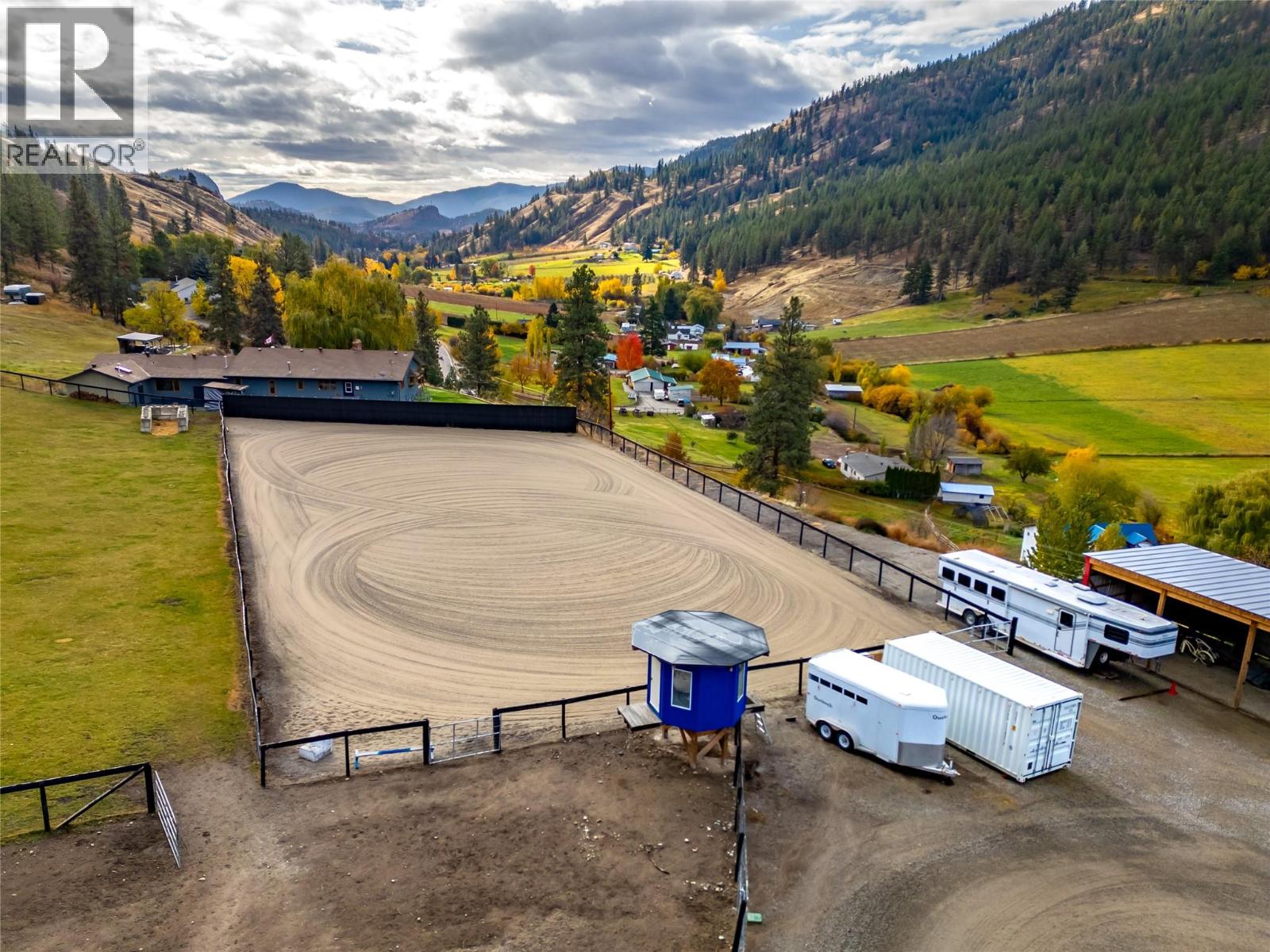 21815 Garnet Valley Road, Summerland