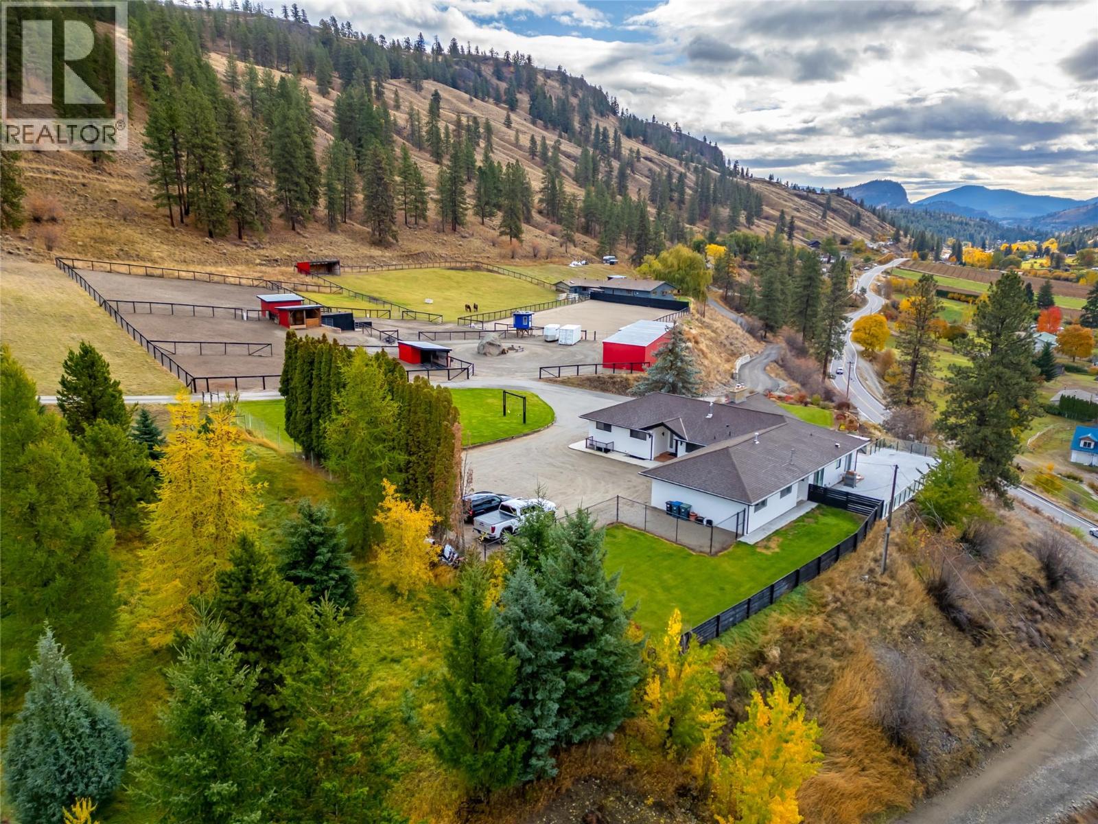 21815 Garnet Valley Road, Summerland