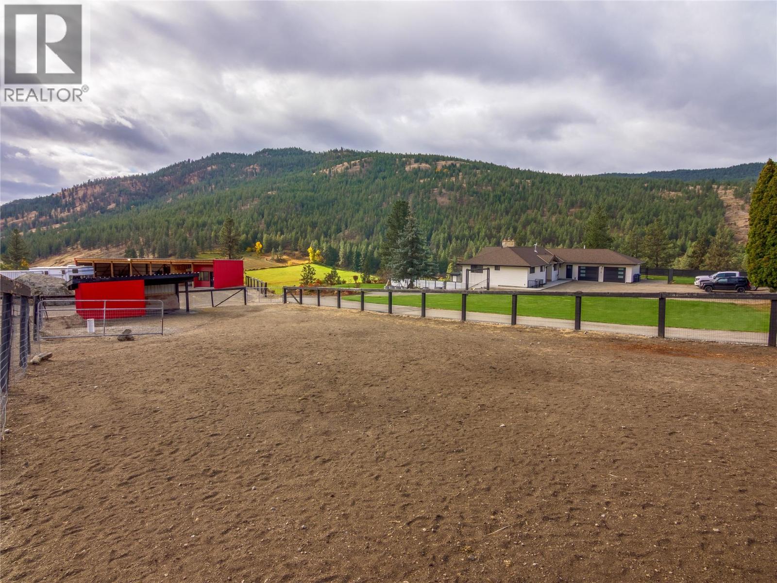 21815 Garnet Valley Road, Summerland