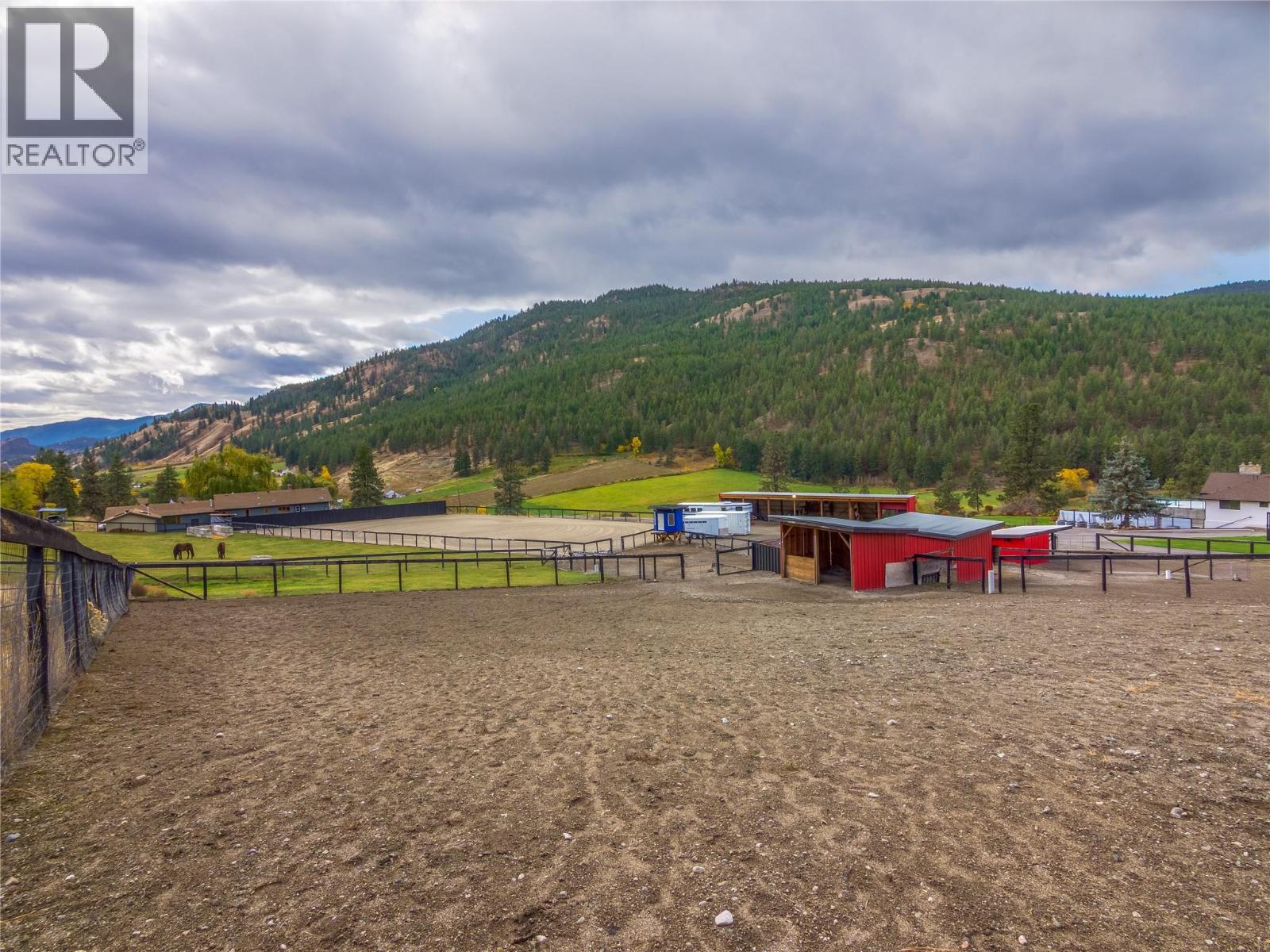 21815 Garnet Valley Road, Summerland