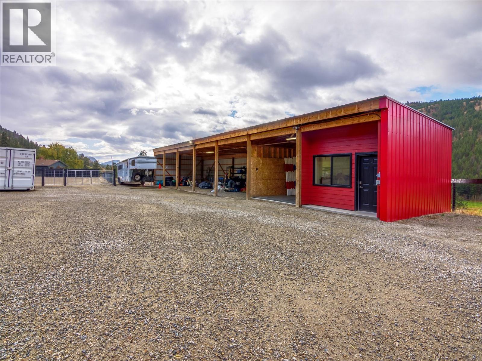 21815 Garnet Valley Road, Summerland