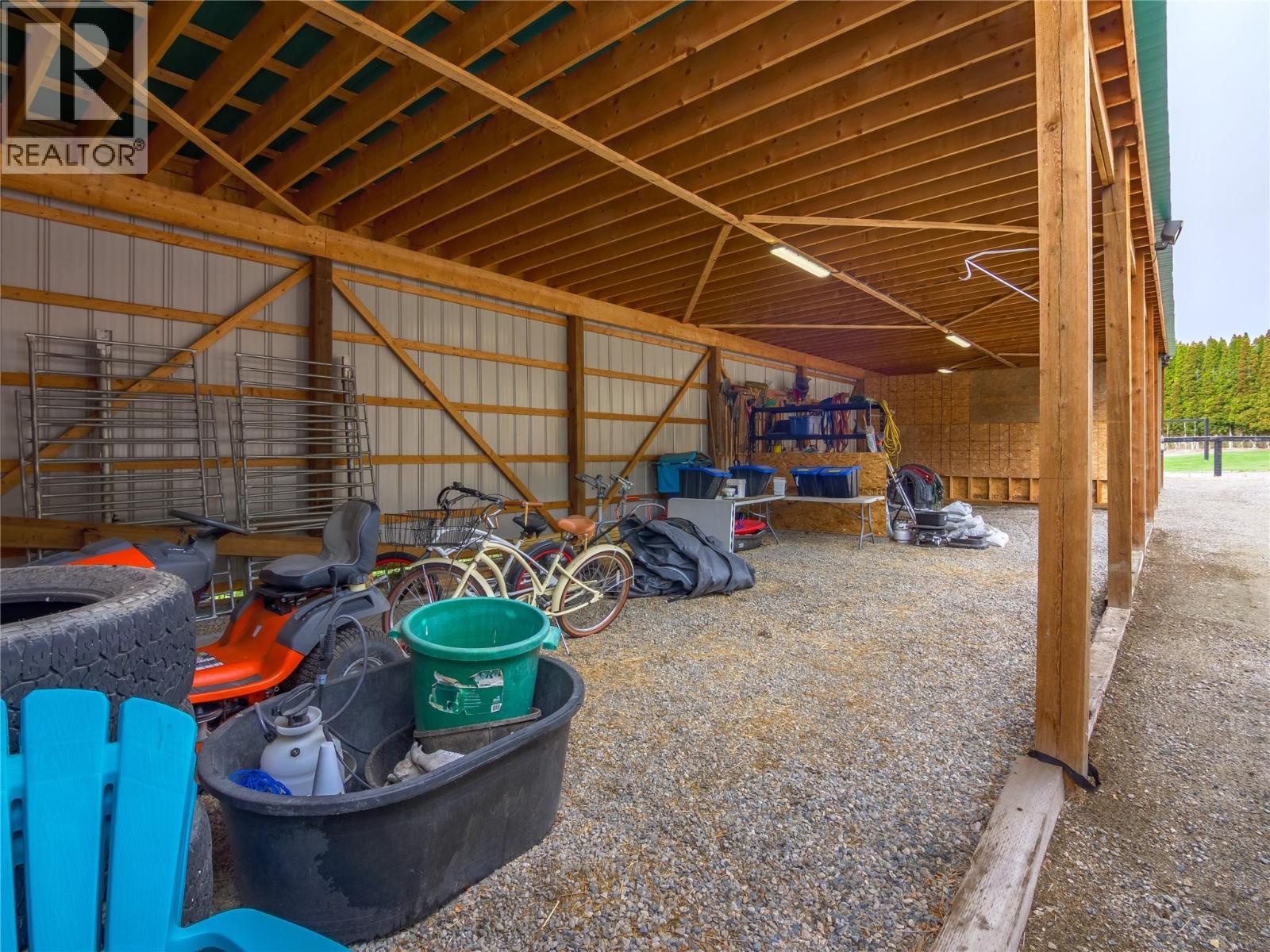 21815 Garnet Valley Road, Summerland