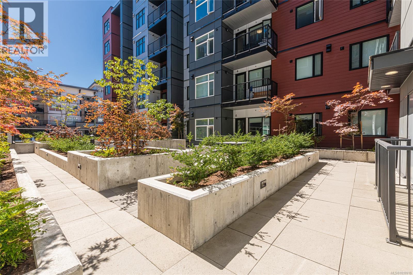 202 2843 Jacklin Road, Langford