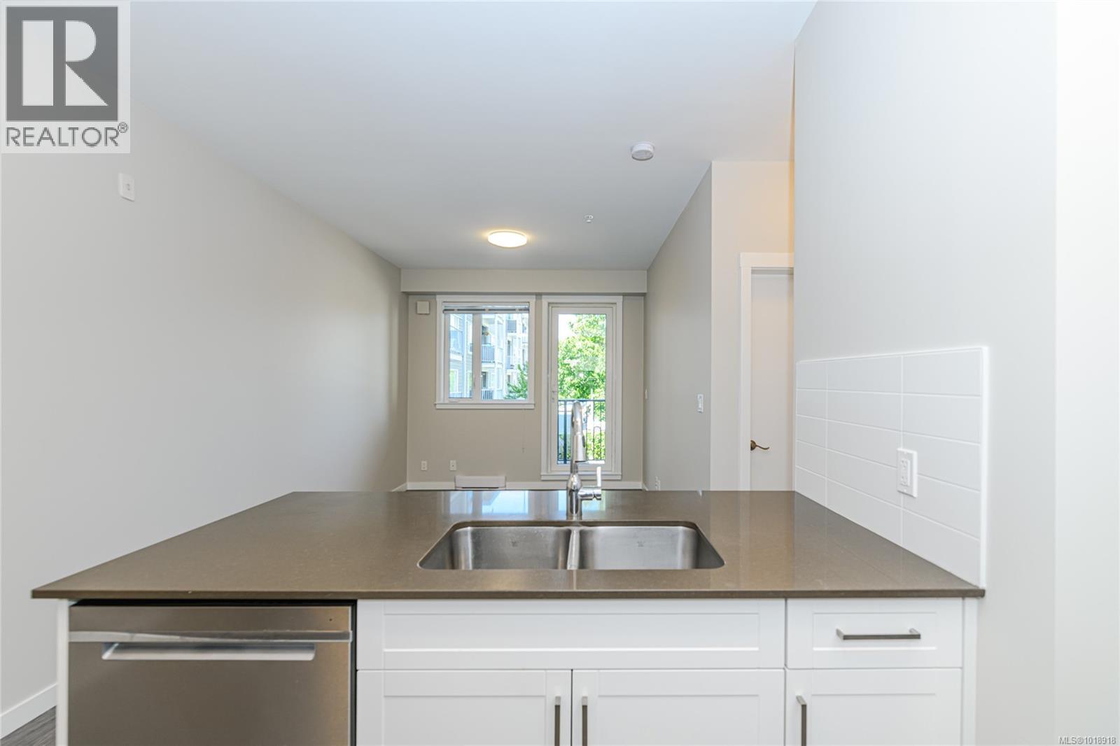 202 2843 Jacklin Road, Langford