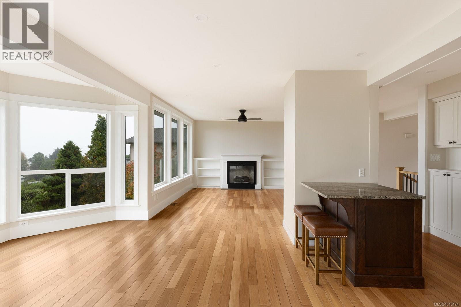  5055 Lochside Drive, Saanich