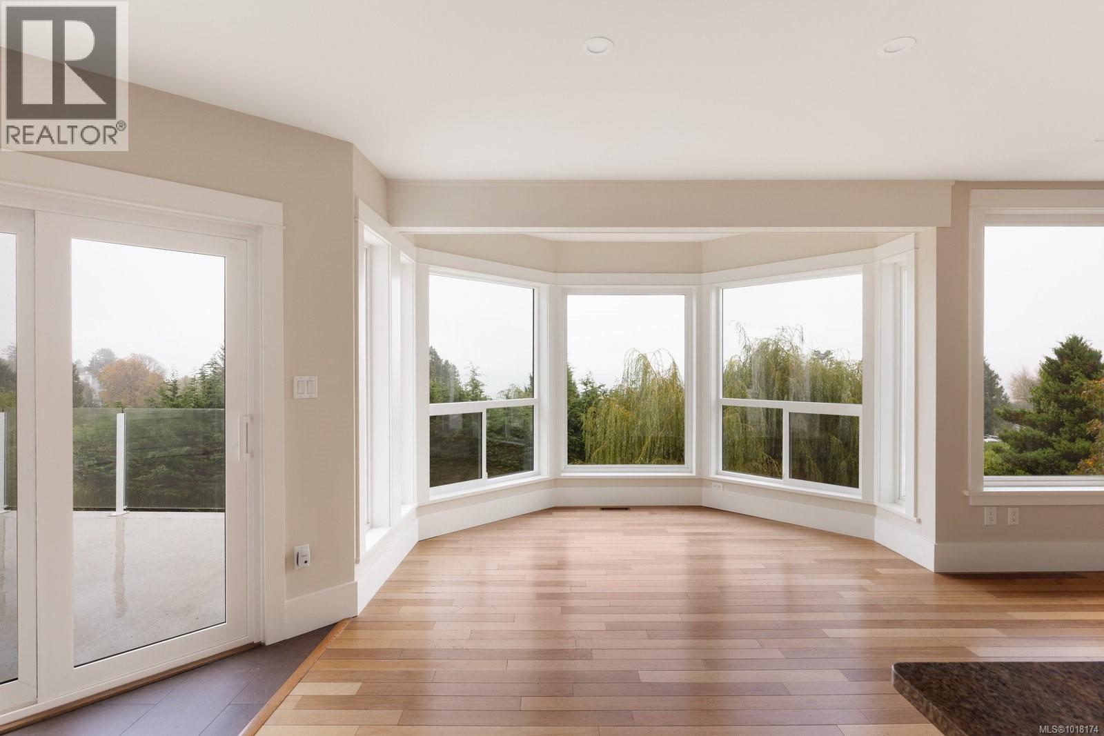  5055 Lochside Drive, Saanich