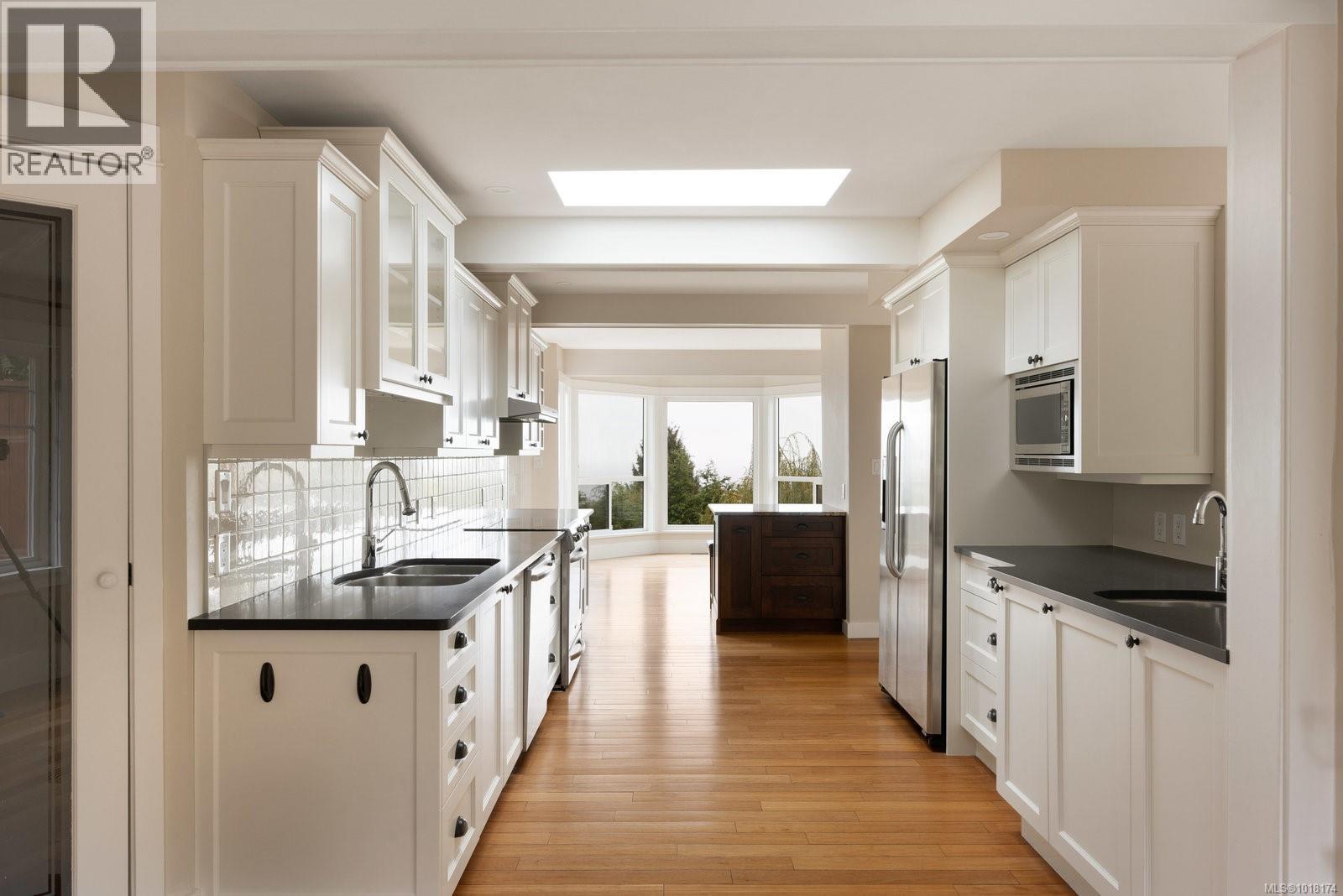  5055 Lochside Drive, Saanich