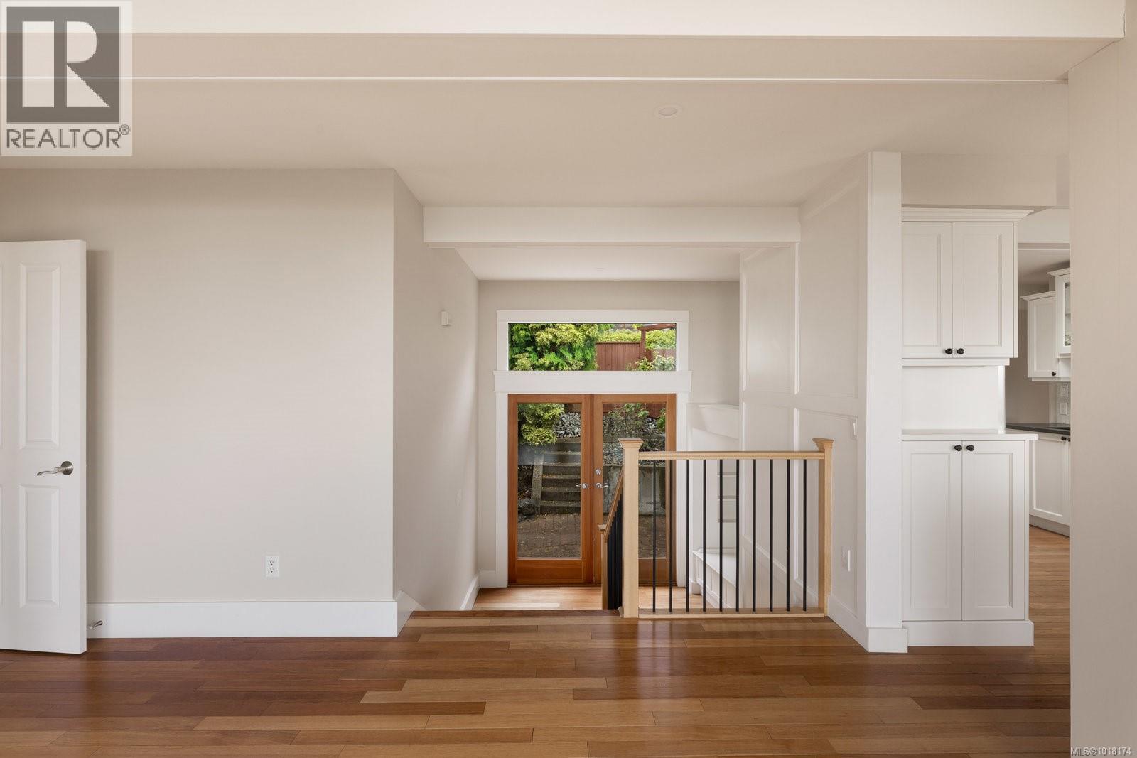  5055 Lochside Drive, Saanich