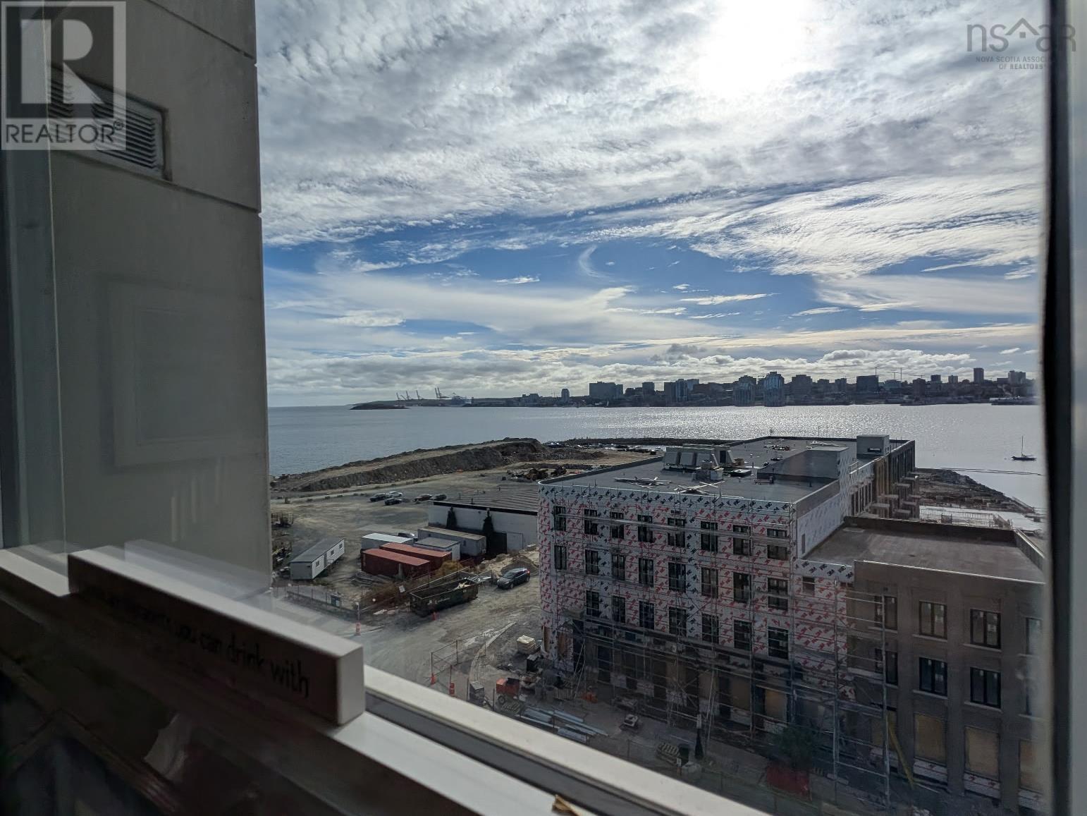 Property 22 of 26 of 706 31 Kings Wharf Place