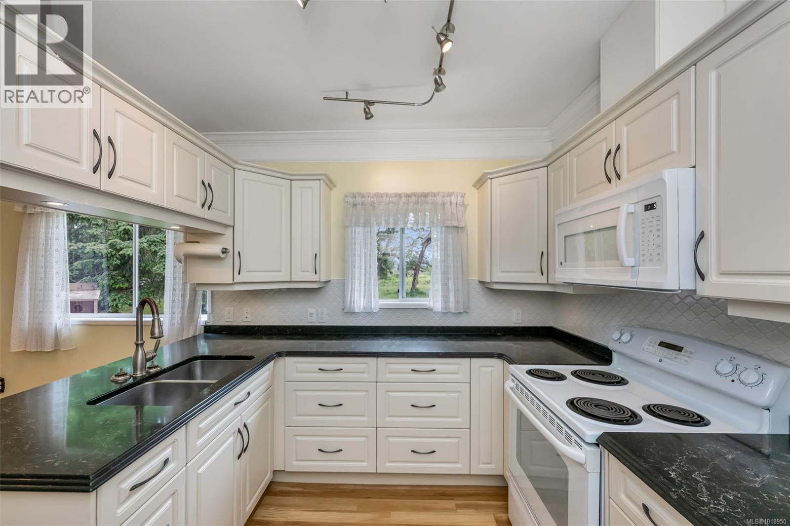 2375 Townend Rd, Duncan