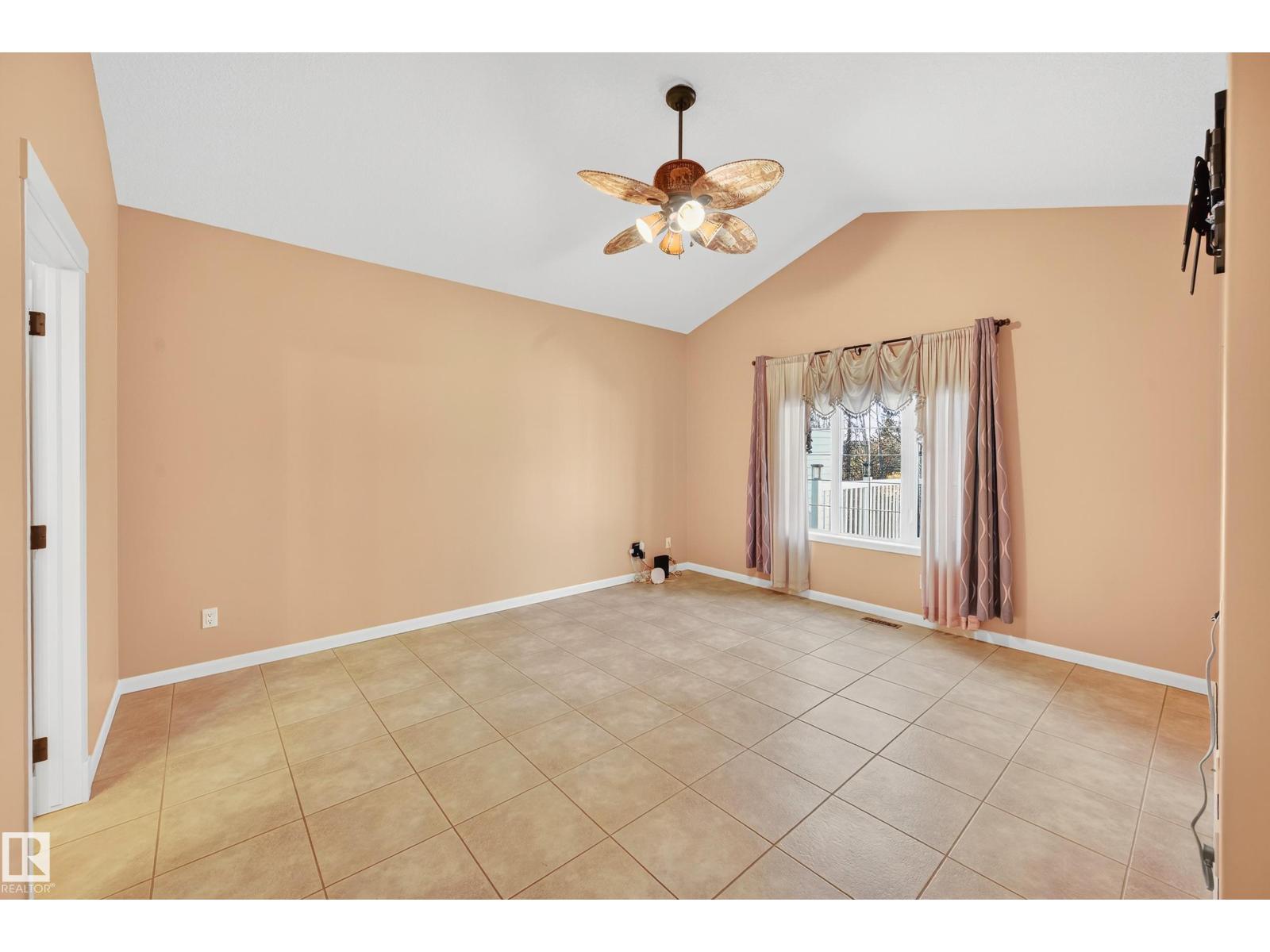 18 BRIARWOOD VG, Stony Plain