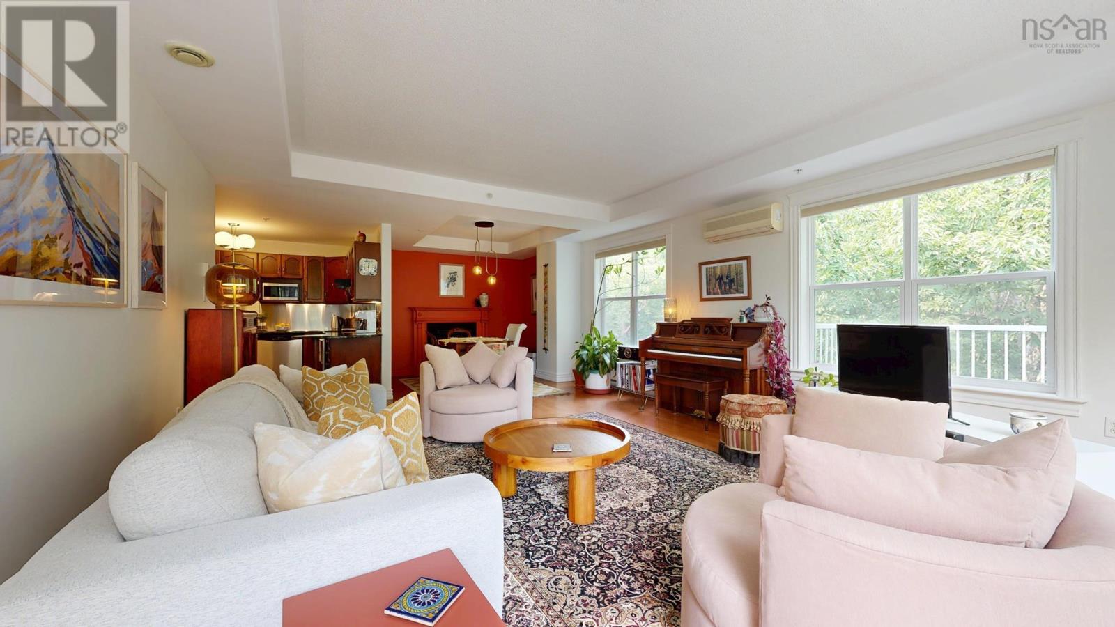 Property photo of 308 476 Main Street