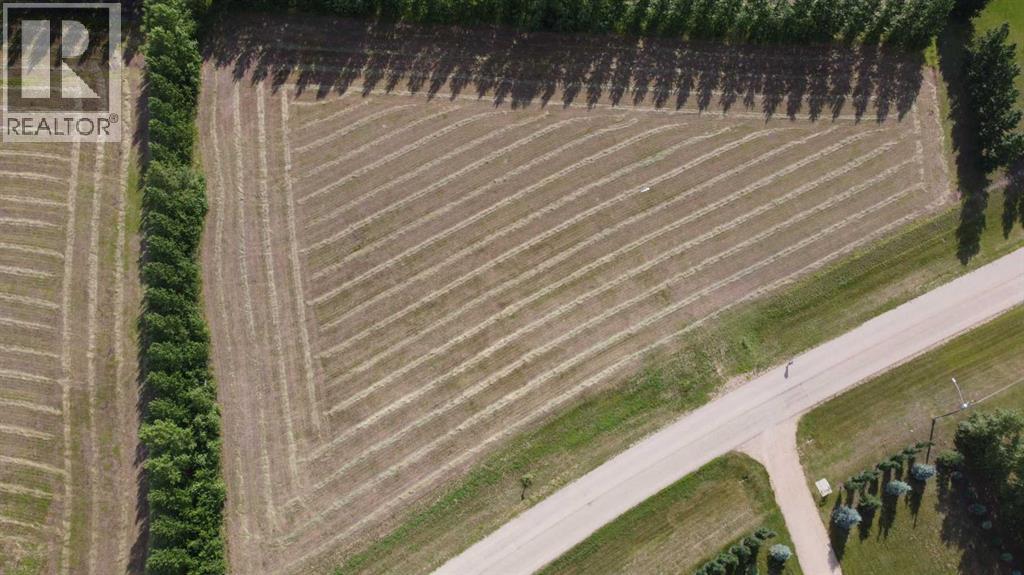 14 EMANUEL Drive - Photo 2 of 7, Rural Wainwright No. 61, M.D. of, Alberta