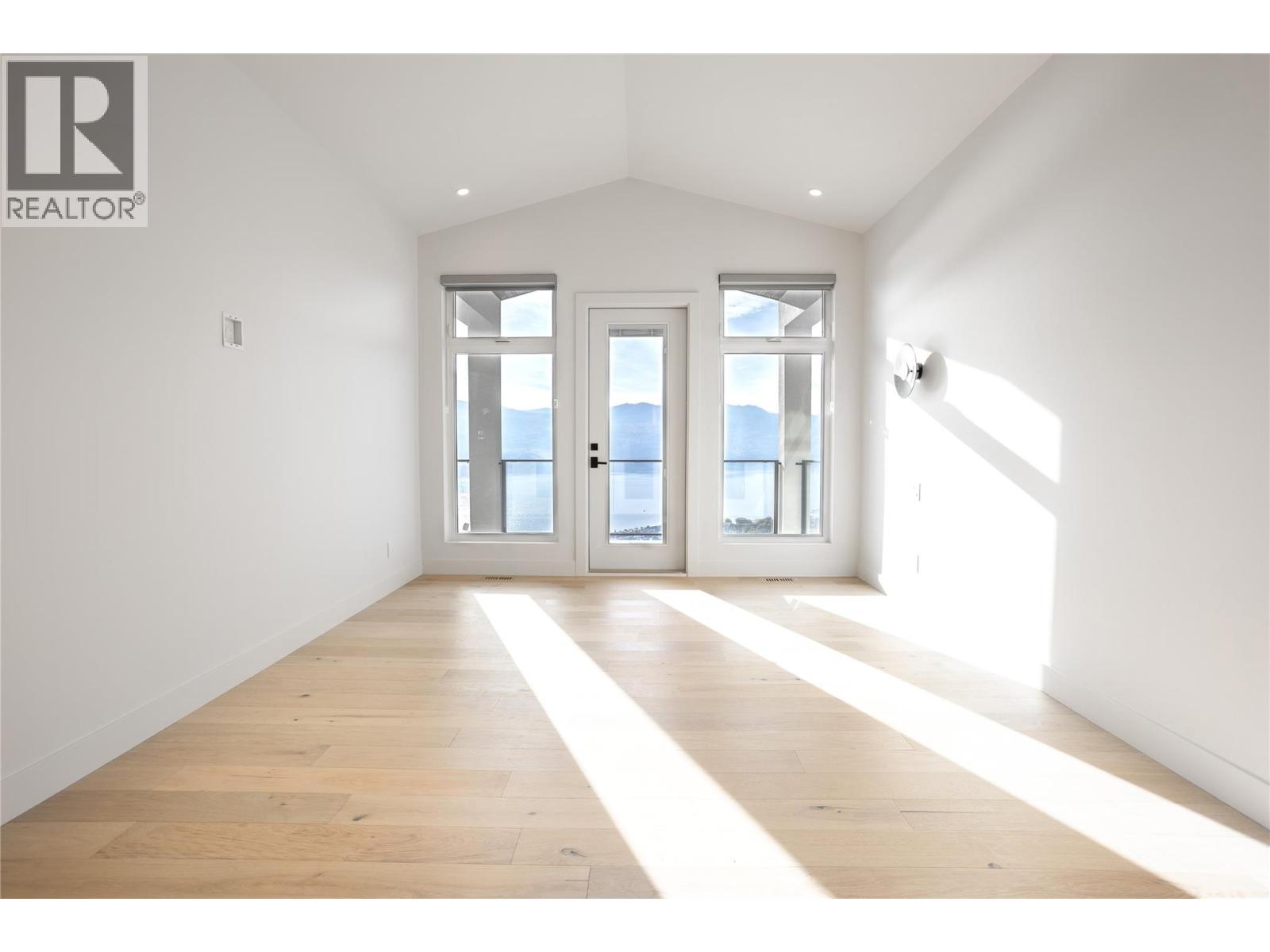  1403 Vineyard Drive, West Kelowna