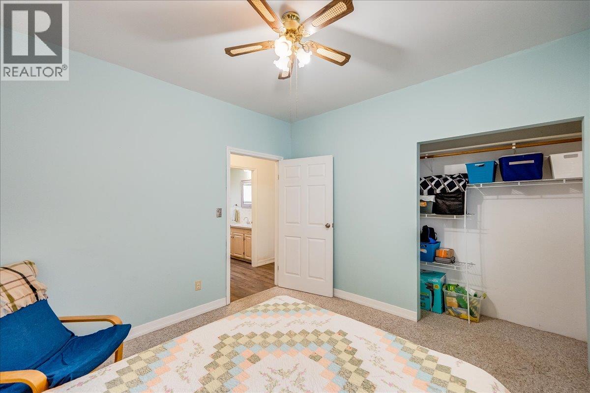 927 Nelson Avenue, Trail