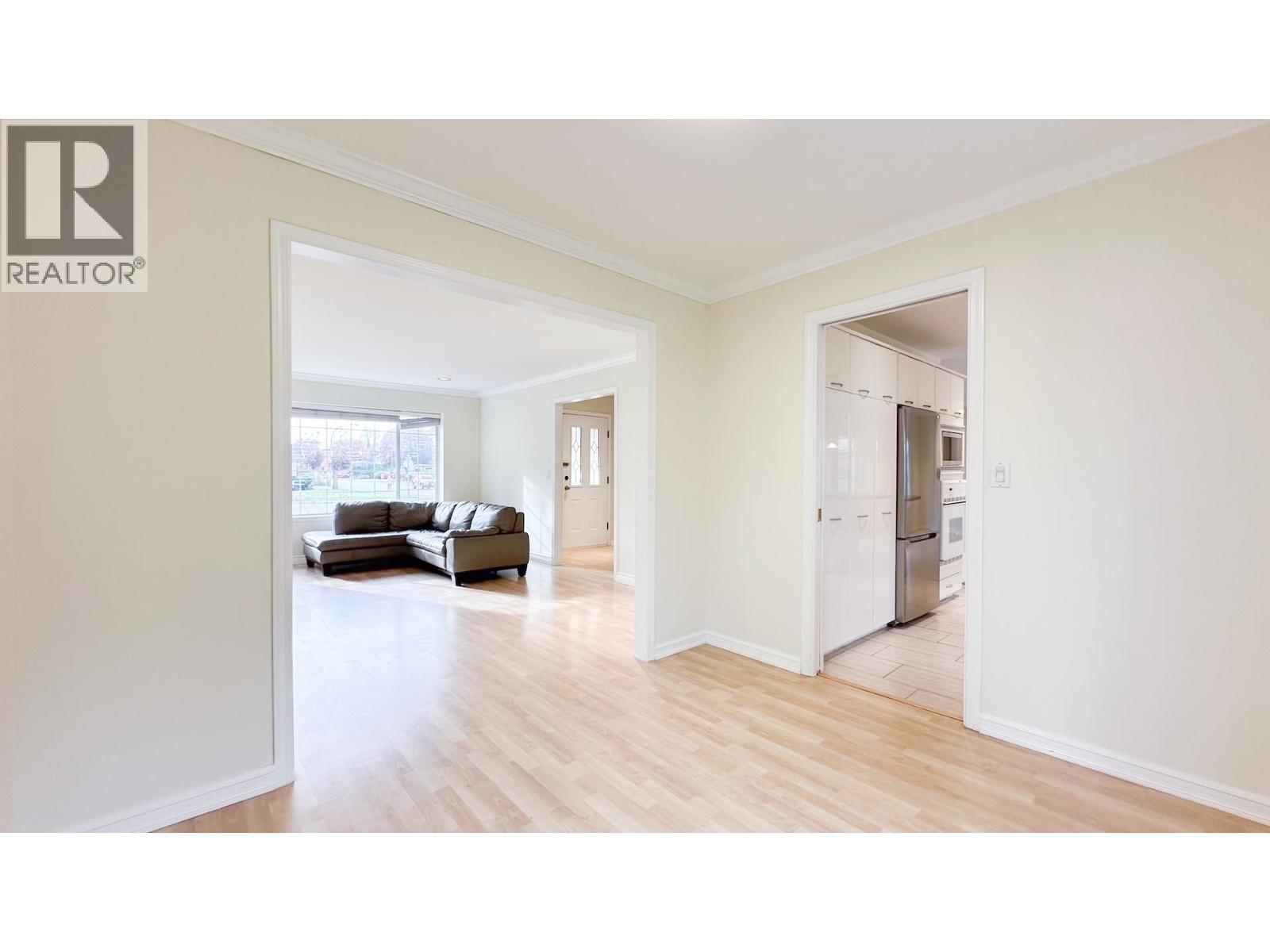 6159 45 Avenue, Delta